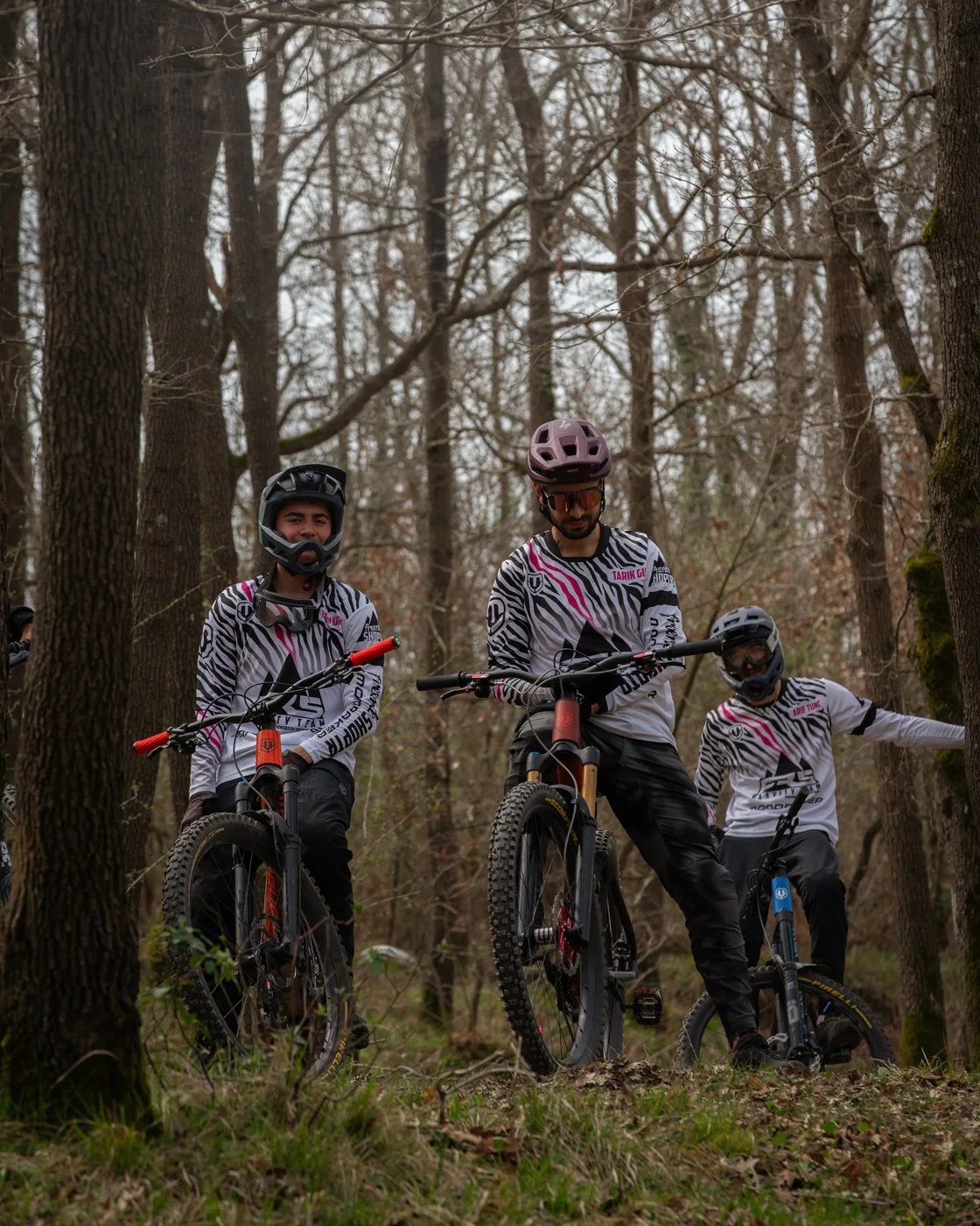 FRS Bike Park’ta takım arkadaşları