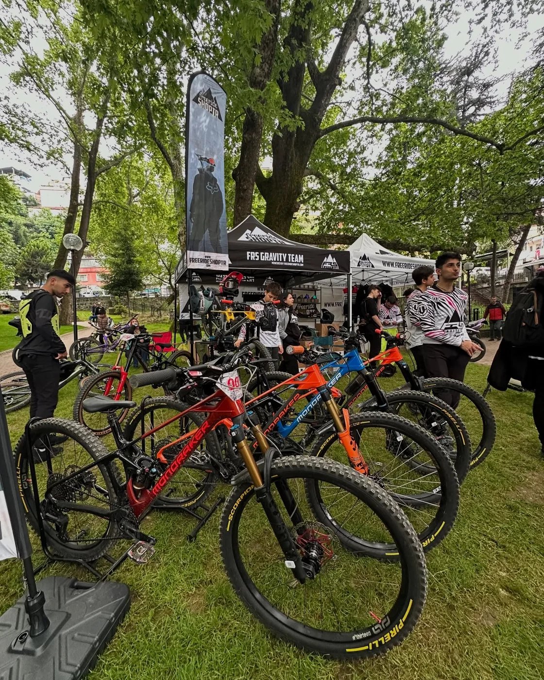 Bursa Urban Downhill 2025 arşiv fotoğrafı 3